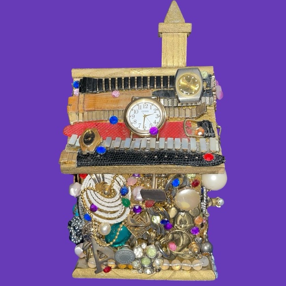 Unique, One-of-a-Kind, Jewelry Decorated Birdhouse! Beautiful! - Picture 10 of 11